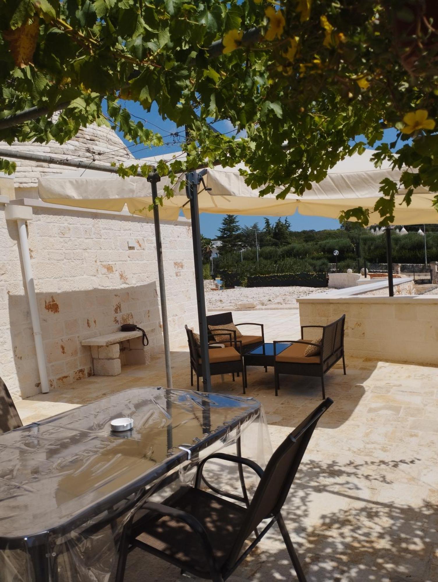 Villa Trulli La Quercia Del Nonno Locorotondo Esterno foto